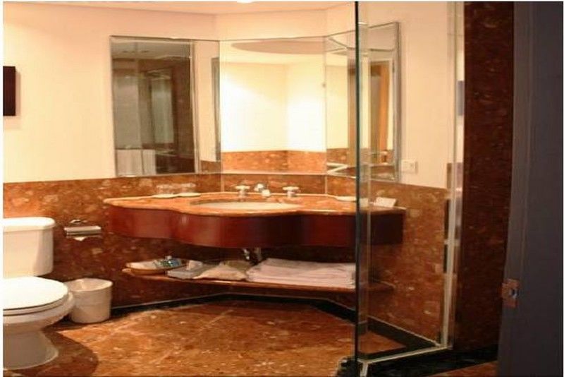 Welcome Hotel Тайпей Екстериор снимка
